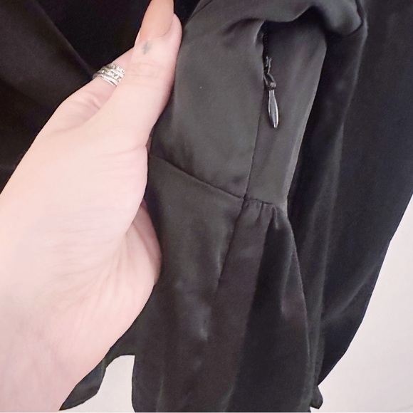 Wayf x Jourdan Sloane Candace Long Sleeve Chiffon Top Rosette Long Sleeve Black - Picture 5 of 8